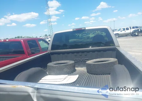 1998 Chevrolet K1500 Fleetside z USA, uszkodzony, nr VIN 2GCEK19R3W1111923